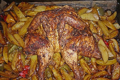 Plattes Huhn mit Kartoffelecken