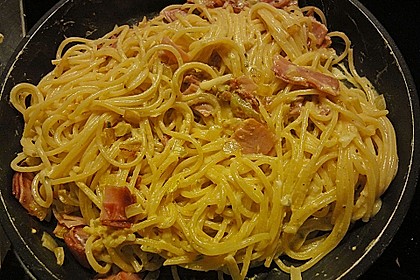 Sayas leichte Spaghetti Carbonara 2