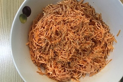 Möhrensalat mit Knoblauch und Mayonnaise 1