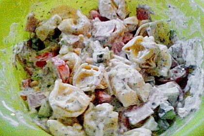 Tortellinisalat