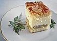 Bienenstich mit  Stachelbeeren und Eierlik&ouml;rcreme