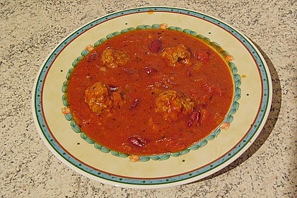 Feurige Tomatensuppe mit Hackb&auml;llchen