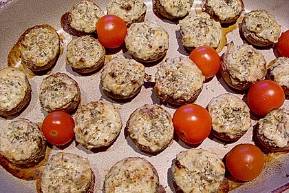 Gef&uuml;llte Champignons mit Kr&auml;uterfrischk&auml;se 1