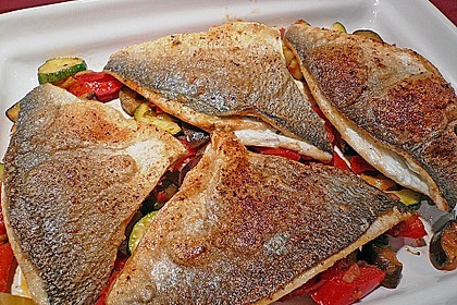 Doradenfilet mit Zucchini - Schuppen und Nuss - K&auml;se - Kruste 1