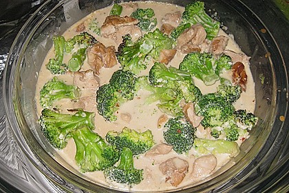 H&auml;hnchen - Brokkoli - Auflauf 2