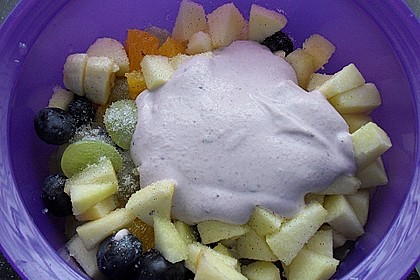 Obstsalat mit Quark 10