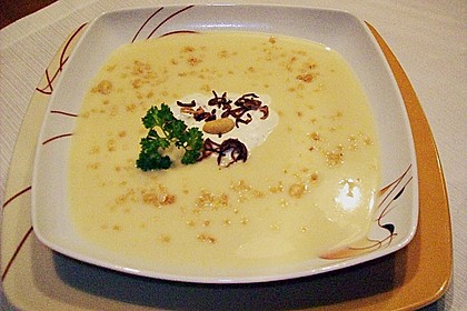 Crunchy Erdnuss - Kartoffelsuppe