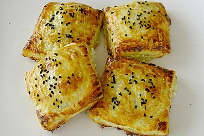 Bl&auml;tterteigt&auml;schchen mit Spargel - Prosciutto - Mascarpone - F&uuml;llung 3