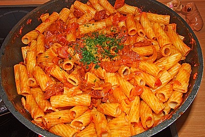 Pasta mit Chorizo - Zwiebel - Sauce 5