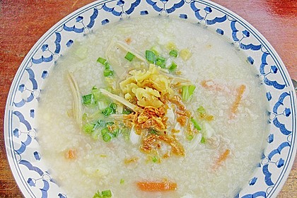 Tschohk - thail&auml;ndische dicke Reissuppe mit Huhn