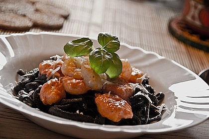 Spaghetti di Sepia in einer feurigen Scampi - Sauce 2
