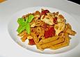 Penne mit H&auml;hnchenbrust auf mediterrane Art
