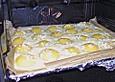 Pfirsichkuchen mit Buttermilchguss