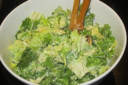 Endiviensalat mit Zwiebel - Sahnedressing 2
