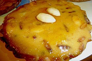 Tartelettes mit Pinienkernen und Mandeln