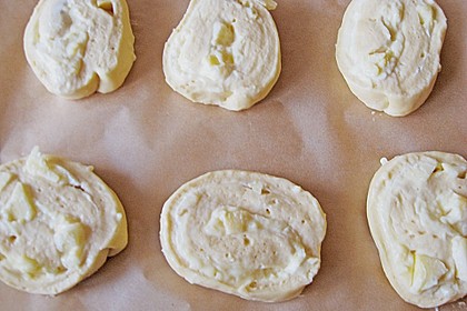 Apfel - Hefeschnecken
