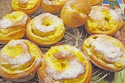 Apfel - Hefeschnecken 1