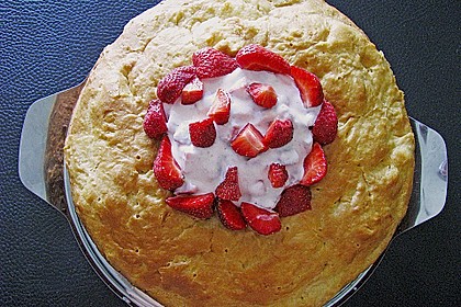 Savarin mit Fr&uuml;chten
