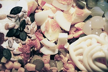 Eiersalat mit Mais und Curry