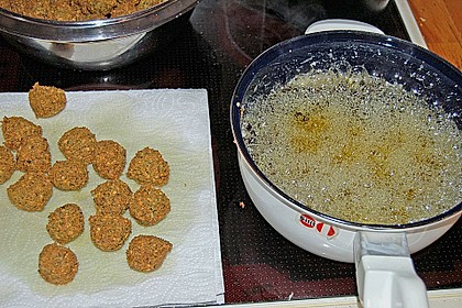 Falafel aus Kichererbsenmehl 8