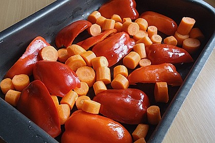 Suppe aus gerösteten Paprika und Möhren 4