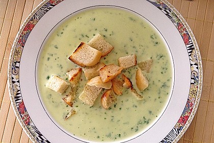 Bärlauch - Sahnesuppe mit Croutons 10