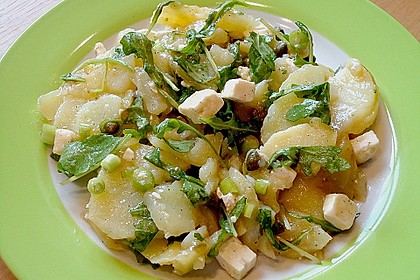Kartoffelsalat mit Rucola und Schafsk&auml;se