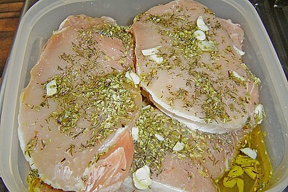 Griechisches Kr&auml;uterschnitzel mit Fetak&auml;se