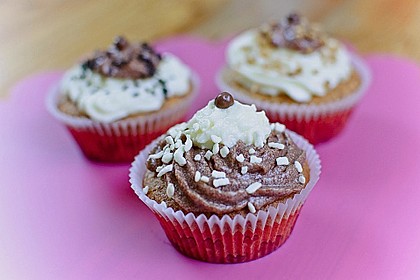 Marzipan Cupcakes 8