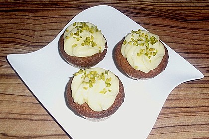 Marzipan Cupcakes 10