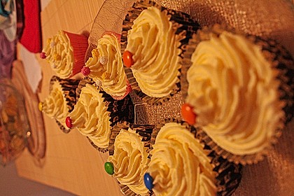 Marzipan Cupcakes 27