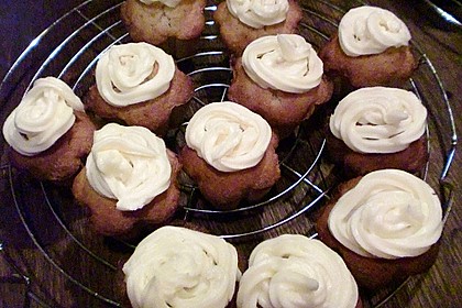Marzipan Cupcakes 25