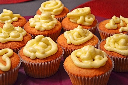 Marzipan Cupcakes 22