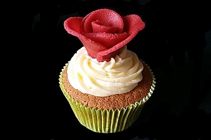 Marzipan Cupcakes