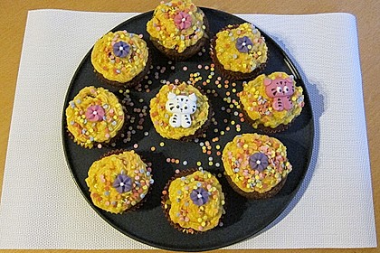 Marzipan Cupcakes 15