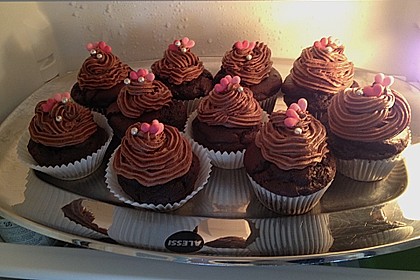 Chili Schoko Cupcakes mit Kirschf&uuml;llung 6