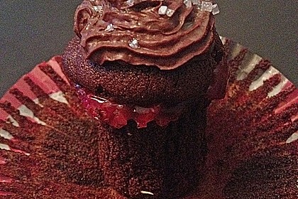 Chili Schoko Cupcakes mit Kirschf&uuml;llung 13