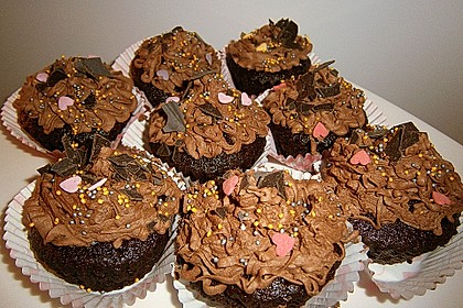 Chili Schoko Cupcakes mit Kirschf&uuml;llung 19