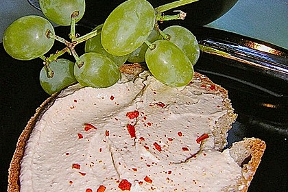 R&auml;uchertofuaufstrich 1