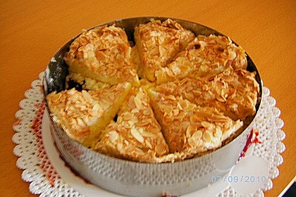 Einfache Himmelstorte mit Sauerkirschen 4