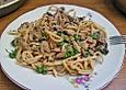 Vollwertige Sp&auml;tzle mit Champignonsauce