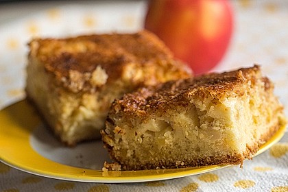 Bienenstich mit Äpfeln und Kokosraspeln 1