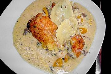 Bärlauchcappelloni mit Hackfleischsoße, überbacken