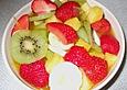 Obstsalat mit Orangensaft