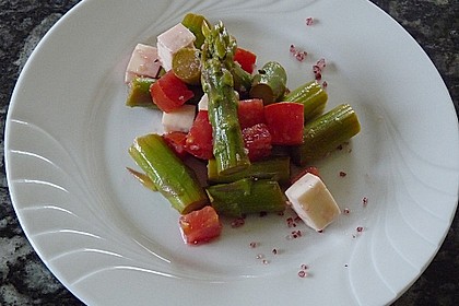 Marinierter Spargel mit Tomaten und Mozzarella 1