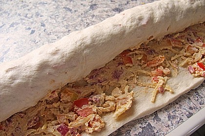 Pikante Hefeteigschnecken 1