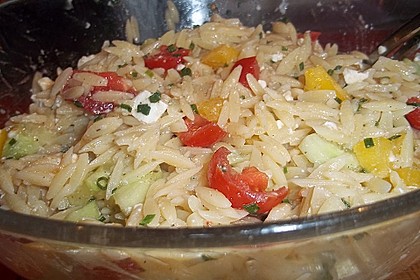 Kritharakisalat mit frischen Kr&auml;utern 1