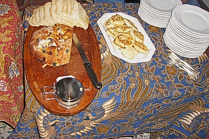 Brot mit Oliven und getrockneten Tomaten 27