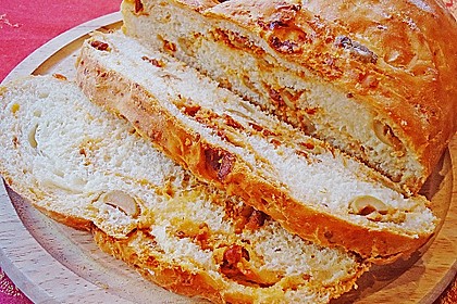 Brot mit Oliven und getrockneten Tomaten 18