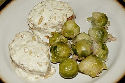 &Uuml;berbackene Schweinemedaillons mit Edelpilzk&auml;sesauce 4